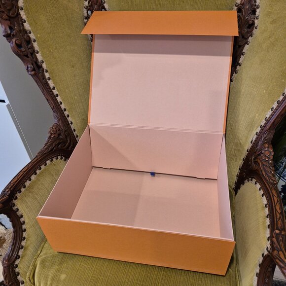 LOUIS VUITTON NEW big box - Picture 3 of 3